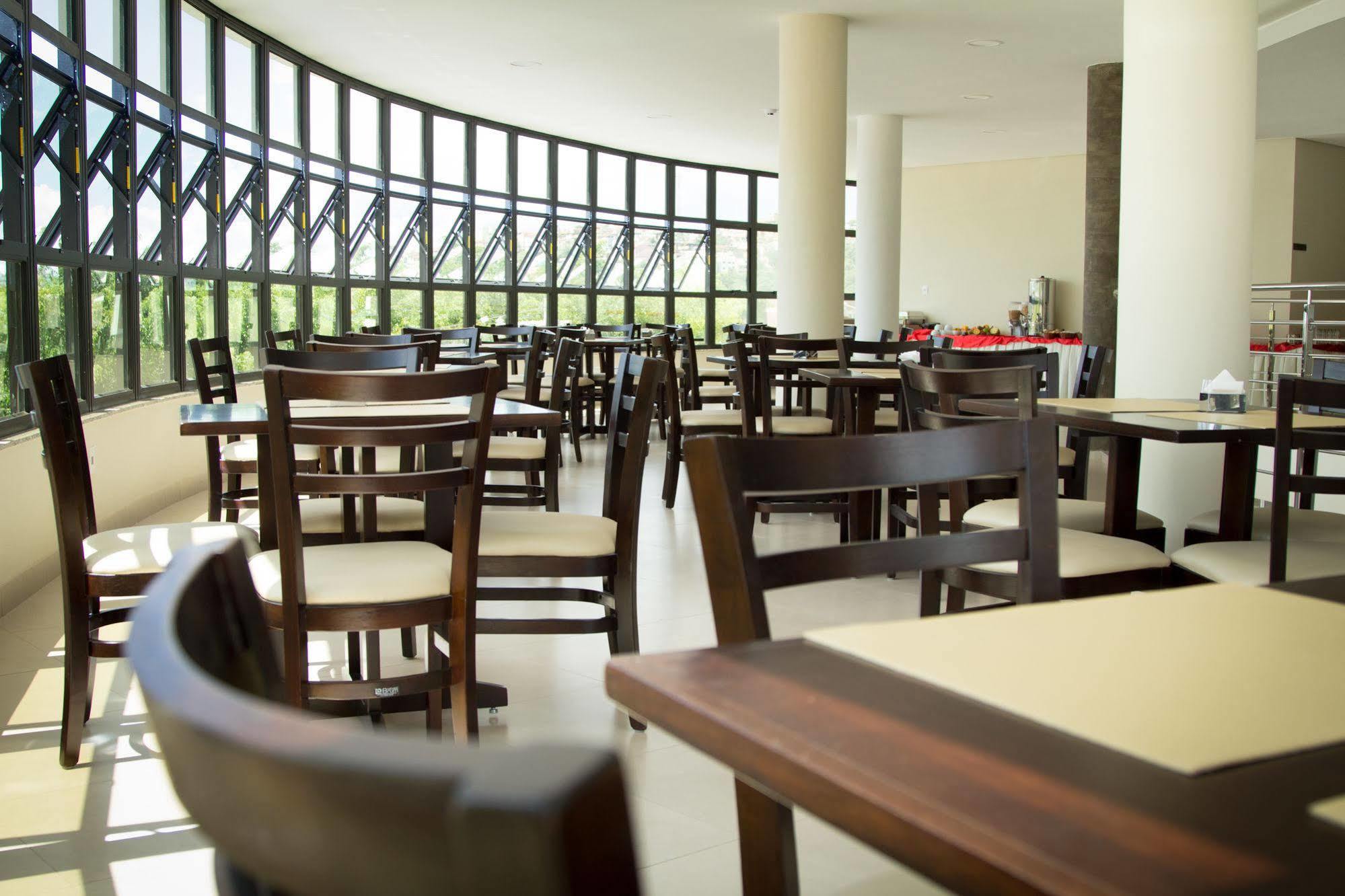 Minas Platinum Hotel & Convention Conselheiro Lafaiete Exterior foto